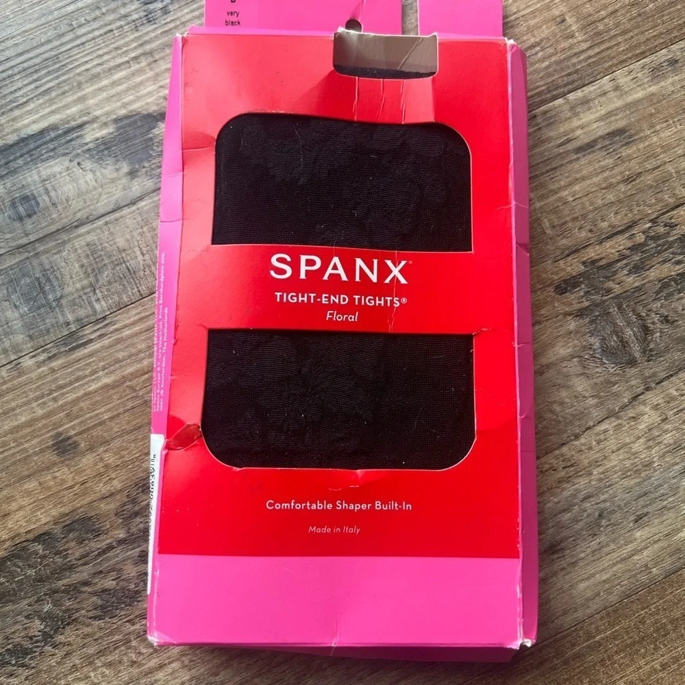 Spanx Tight-End Tights Comfortable Shaper Floral Tights Size B Very Black